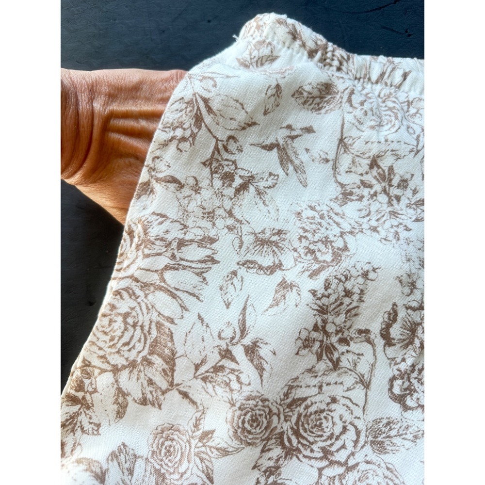 Women’s Wide-Leg Drawstring Floral Lounge Pants - White & Light Brown - Picture 10 of 14